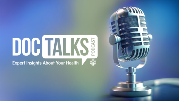 Doctalks logo and podcast microphone